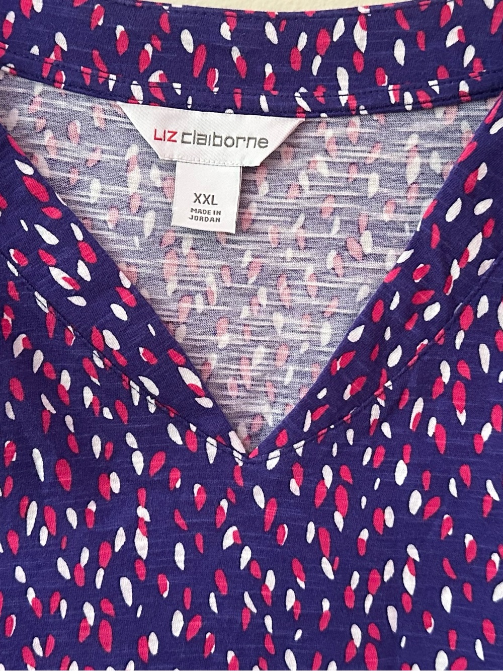 Liz Claiborne XXL 100 cotton short sleeve top with sleeve cuff detail - Picture 4 of 6